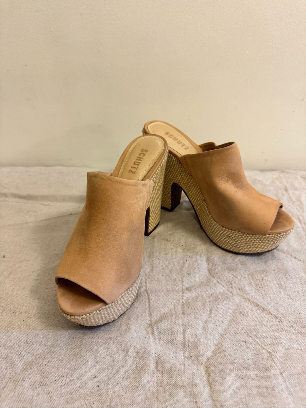 SCHUTZ Tan Leather Platform Mule Sandals